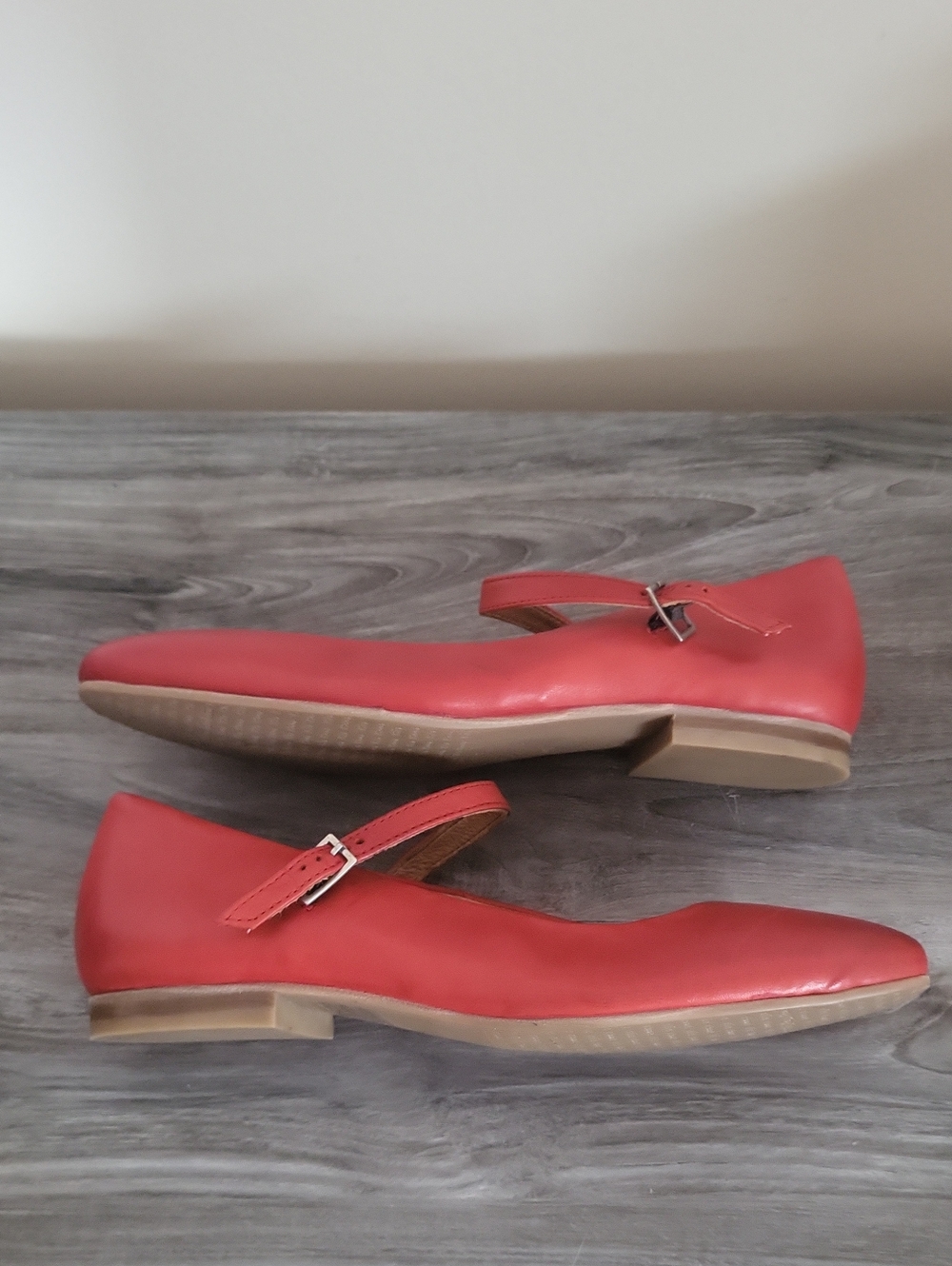 Miz Mooz Zahara Red Leather Mary Jane Flats Size 40 - Picture 11 of 12
